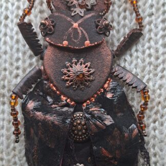 Брошь жук большой сказочный